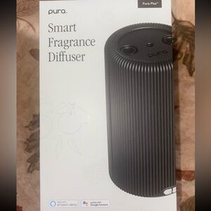 Pura Plus Black Smart Fragrance Diffuser